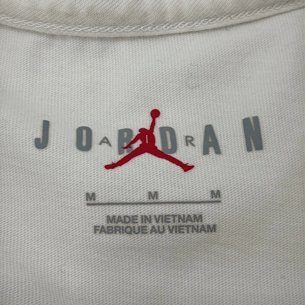 Jordan T-Shirt Mens Graphic Tee Logo Short Sleeve‎ 'Sail' FB7365-133 size Medium